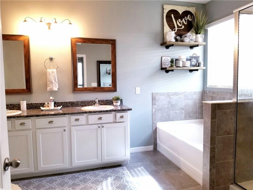 10430 RIVERDALE RISE DRIVE, RIVERVIEW, Florida 33578, 3 Bedrooms Bedrooms, 9 Rooms Rooms,3 BathroomsBathrooms,Residential,For sale,RIVERDALE RISE,T2927259