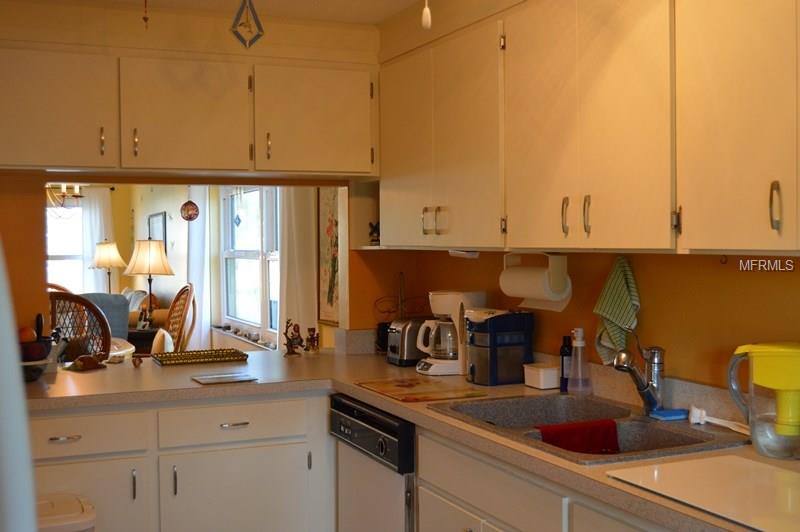 1749 S HIGHLAND AVE, CLEARWATER, Florida 33756, 2 Bedrooms Bedrooms, 5 Rooms Rooms,2 BathroomsBathrooms,Residential,For sale,S HIGHLAND AVE,U7847329