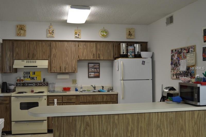 1749 S HIGHLAND AVE, CLEARWATER, Florida 33756, 2 Bedrooms Bedrooms, 5 Rooms Rooms,2 BathroomsBathrooms,Residential,For sale,S HIGHLAND AVE,U7847329