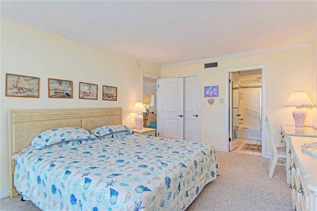 555 THE ESPLANADE N, VENICE, Florida 34285, 2 Bedrooms Bedrooms, 6 Rooms Rooms,2 BathroomsBathrooms,Residential,For sale,THE ESPLANADE,N5916408