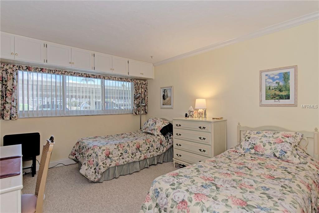 555 THE ESPLANADE N, VENICE, Florida 34285, 2 Bedrooms Bedrooms, 6 Rooms Rooms,2 BathroomsBathrooms,Residential,For sale,THE ESPLANADE,N5916408