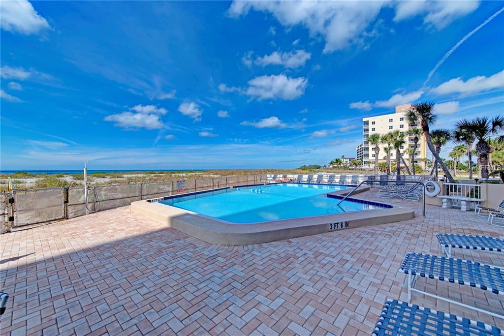 555 THE ESPLANADE N, VENICE, Florida 34285, 2 Bedrooms Bedrooms, 6 Rooms Rooms,2 BathroomsBathrooms,Residential,For sale,THE ESPLANADE,N5916408
