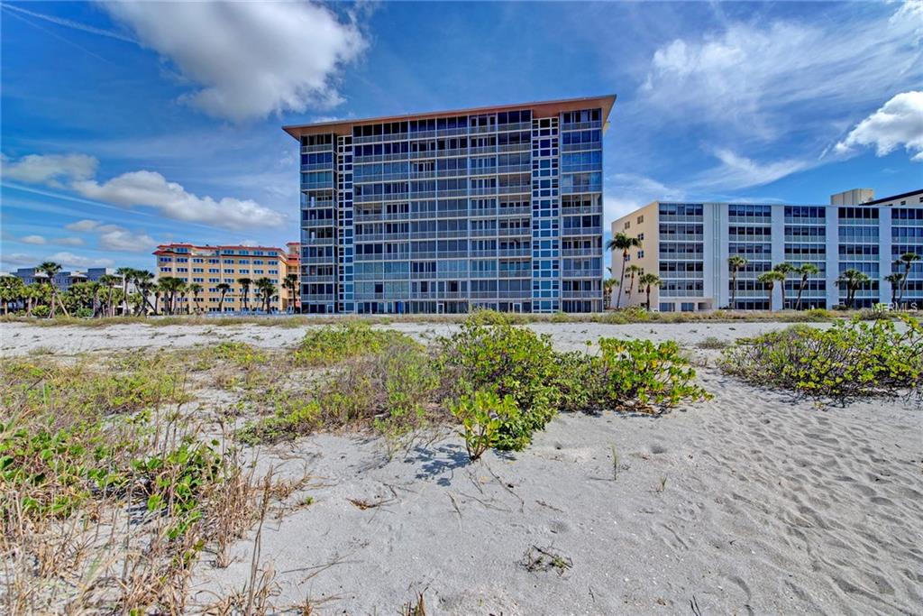 555 THE ESPLANADE N, VENICE, Florida 34285, 2 Bedrooms Bedrooms, 6 Rooms Rooms,2 BathroomsBathrooms,Residential,For sale,THE ESPLANADE,N5916408