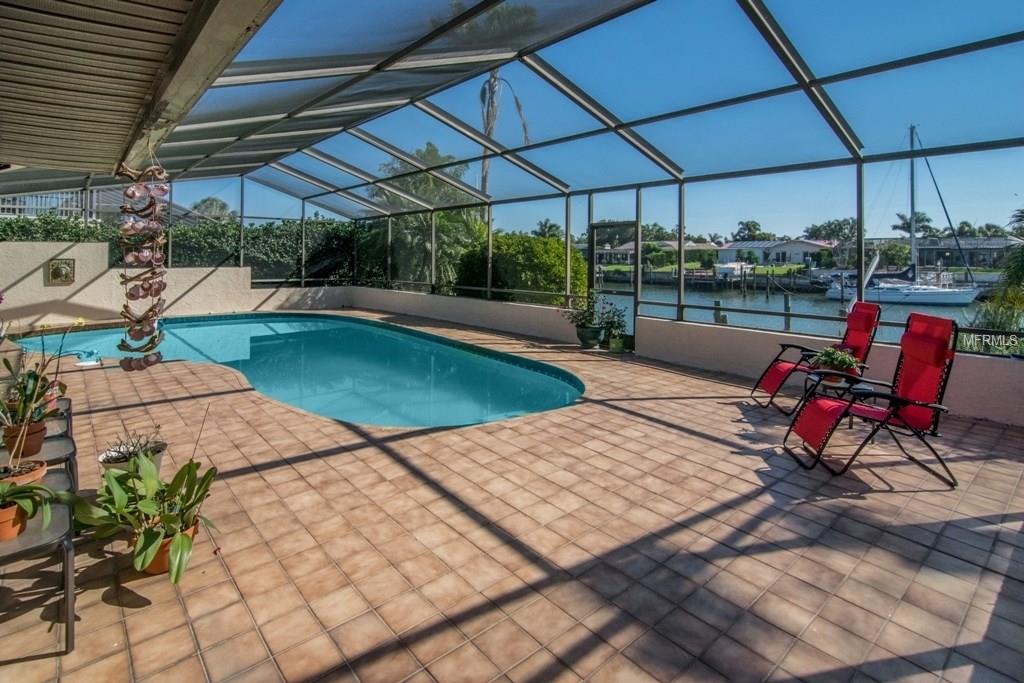 4400 45TH STREET S, ST PETERSBURG, Florida 33711, 4 Bedrooms Bedrooms, 8 Rooms Rooms,3 BathroomsBathrooms,Residential,For sale,45TH,U7812361