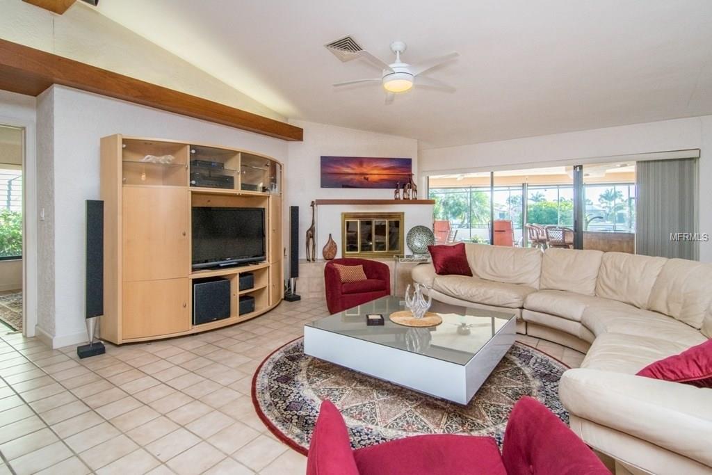 4400 45TH STREET S, ST PETERSBURG, Florida 33711, 4 Bedrooms Bedrooms, 8 Rooms Rooms,3 BathroomsBathrooms,Residential,For sale,45TH,U7812361