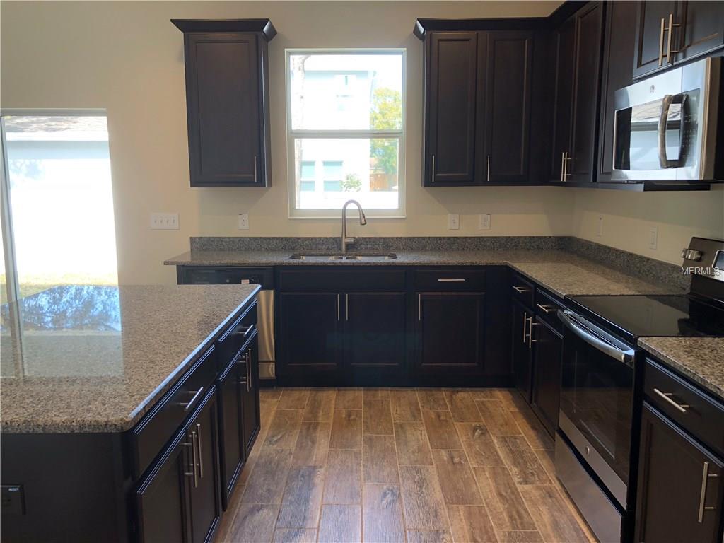 2115 W LEMON STREET, TAMPA, Florida 33606, 4 Bedrooms Bedrooms, 7 Rooms Rooms,3 BathroomsBathrooms,Residential,For sale,LEMON,T2892621