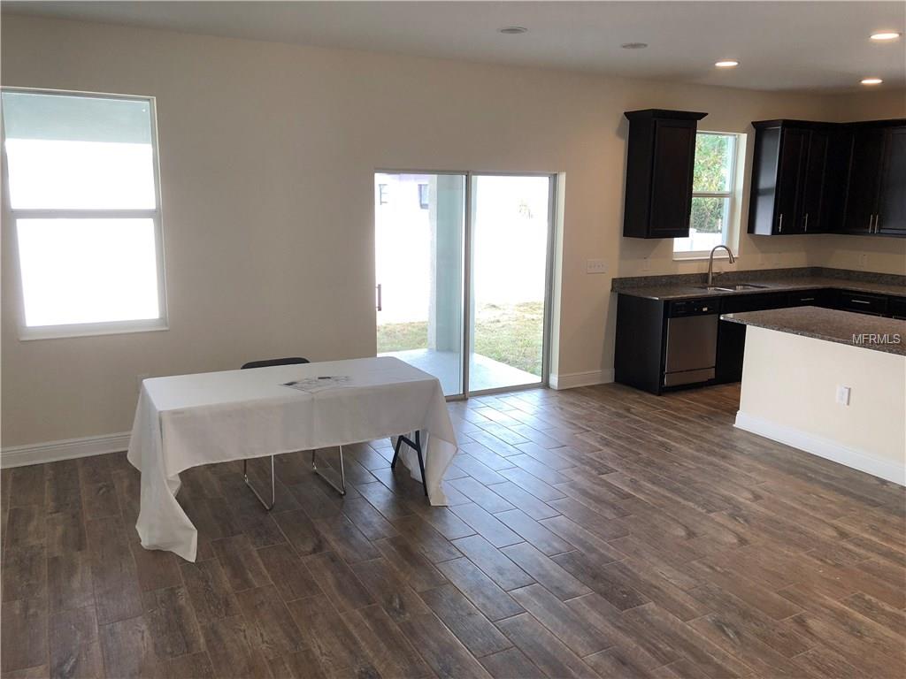 2115 W LEMON STREET, TAMPA, Florida 33606, 4 Bedrooms Bedrooms, 7 Rooms Rooms,3 BathroomsBathrooms,Residential,For sale,LEMON,T2892621