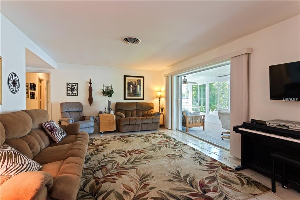 5180 VENETIAN BOULEVARD NE, ST PETERSBURG, Florida 33703, 3 Bedrooms Bedrooms, 8 Rooms Rooms,2 BathroomsBathrooms,Residential,For sale,VENETIAN,U7831138