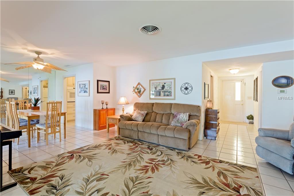 5180 VENETIAN BOULEVARD NE, ST PETERSBURG, Florida 33703, 3 Bedrooms Bedrooms, 8 Rooms Rooms,2 BathroomsBathrooms,Residential,For sale,VENETIAN,U7831138
