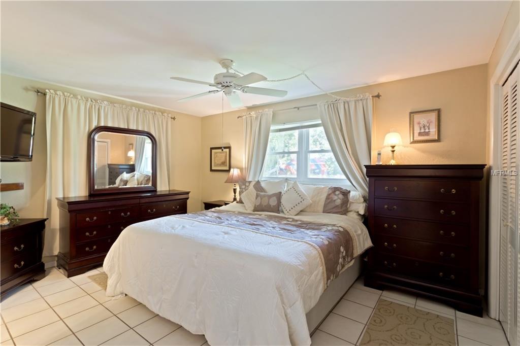 5180 VENETIAN BOULEVARD NE, ST PETERSBURG, Florida 33703, 3 Bedrooms Bedrooms, 8 Rooms Rooms,2 BathroomsBathrooms,Residential,For sale,VENETIAN,U7831138