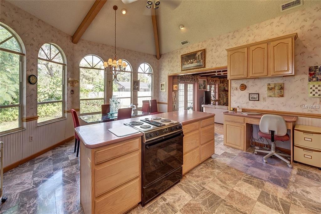 7412 17TH AVENUE NW, BRADENTON, Florida 34209, 4 Bedrooms Bedrooms, 9 Rooms Rooms,3 BathroomsBathrooms,Residential,For sale,17TH,A4203830