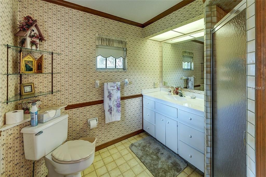 7412 17TH AVENUE NW, BRADENTON, Florida 34209, 4 Bedrooms Bedrooms, 9 Rooms Rooms,3 BathroomsBathrooms,Residential,For sale,17TH,A4203830