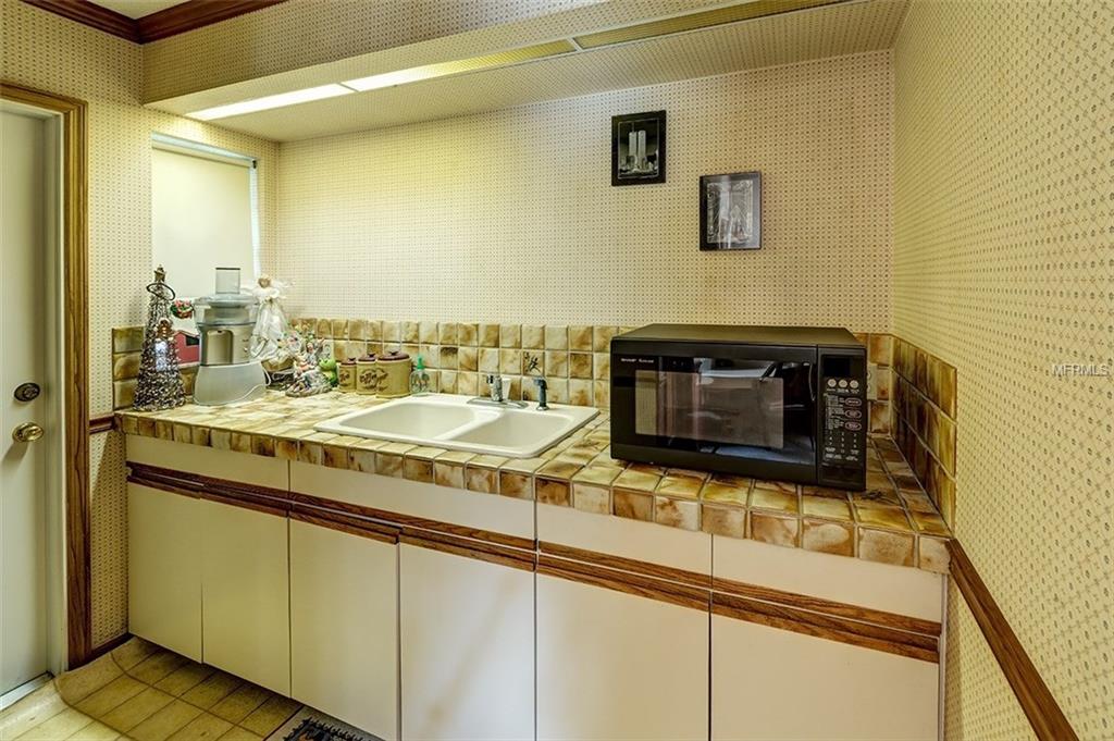 7412 17TH AVENUE NW, BRADENTON, Florida 34209, 4 Bedrooms Bedrooms, 9 Rooms Rooms,3 BathroomsBathrooms,Residential,For sale,17TH,A4203830