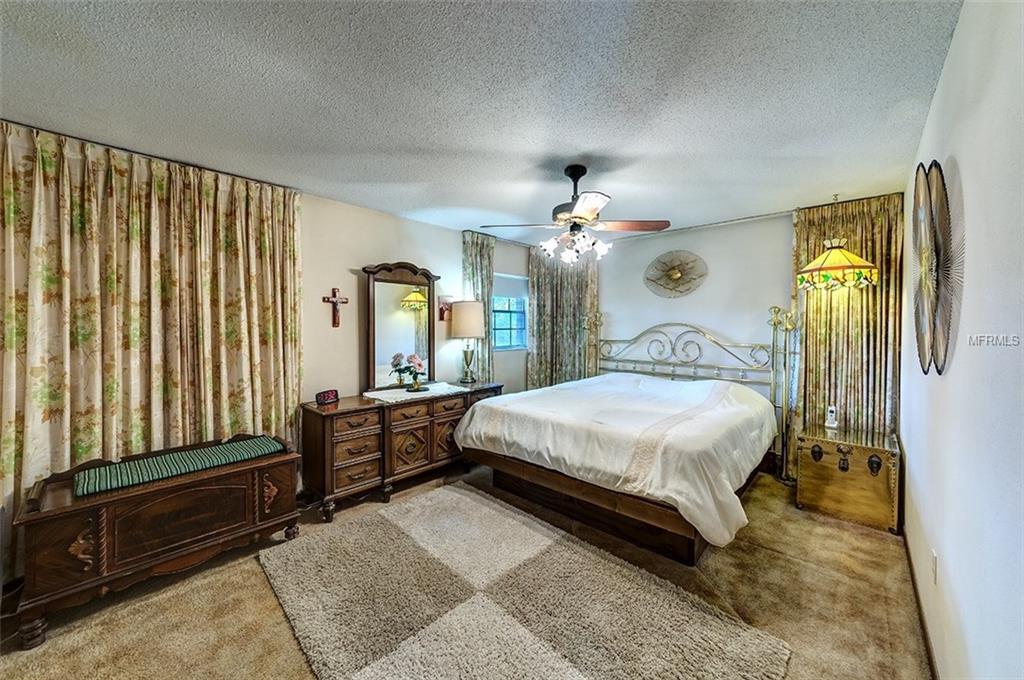 7412 17TH AVENUE NW, BRADENTON, Florida 34209, 4 Bedrooms Bedrooms, 9 Rooms Rooms,3 BathroomsBathrooms,Residential,For sale,17TH,A4203830