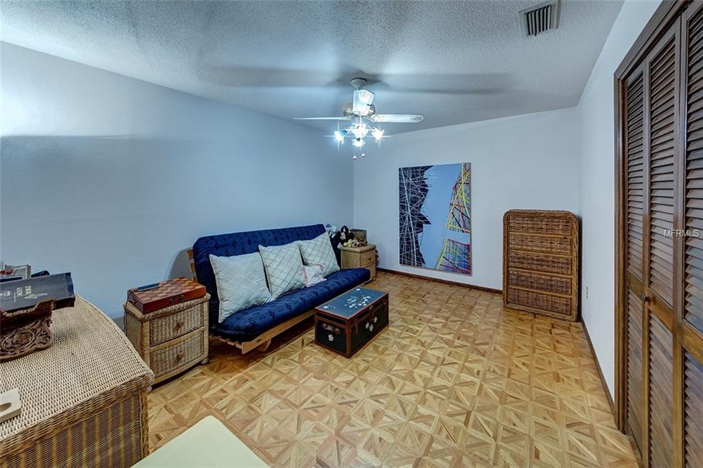 7412 17TH AVENUE NW, BRADENTON, Florida 34209, 4 Bedrooms Bedrooms, 9 Rooms Rooms,3 BathroomsBathrooms,Residential,For sale,17TH,A4203830