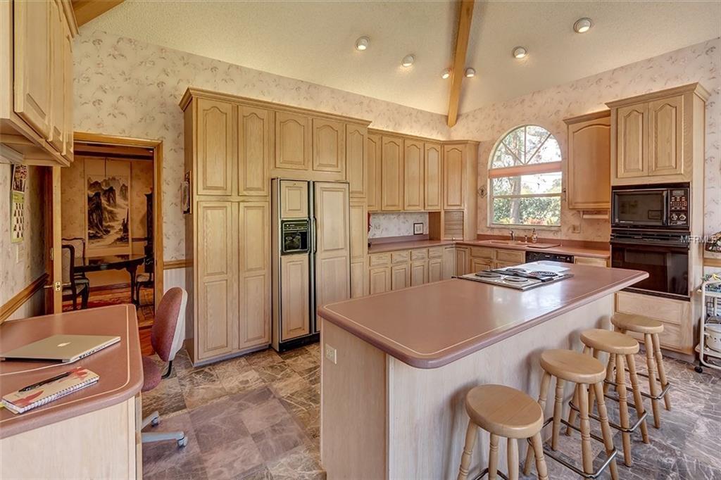 7412 17TH AVENUE NW, BRADENTON, Florida 34209, 4 Bedrooms Bedrooms, 9 Rooms Rooms,3 BathroomsBathrooms,Residential,For sale,17TH,A4203830