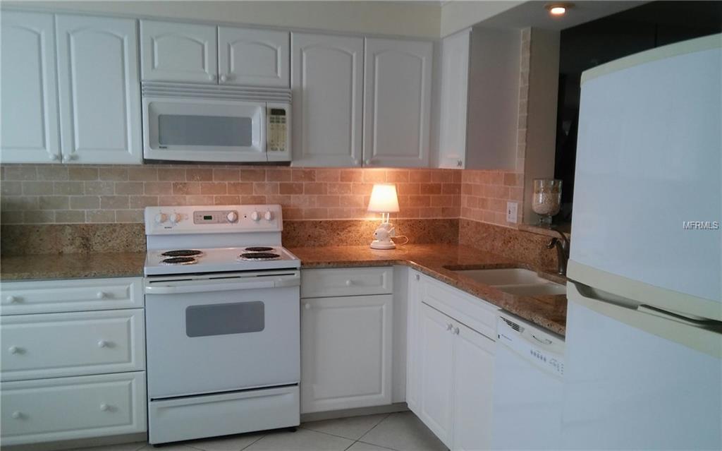 6101 34TH STREET W, BRADENTON, Florida 34210, 3 Bedrooms Bedrooms, 7 Rooms Rooms,2 BathroomsBathrooms,Residential,For sale,34TH,A4204921