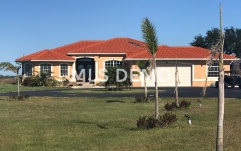 44510 NEAL ROAD, PUNTA GORDA, Florida 33982, 3 Bedrooms Bedrooms, 8 Rooms Rooms,2 BathroomsBathrooms,Residential,For sale,NEAL,A4206940