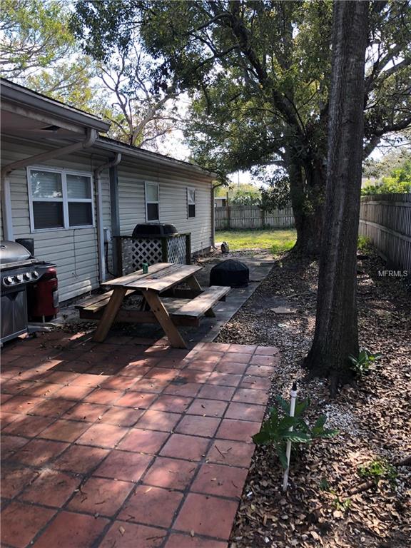 215 7TH AVENUE SW, LARGO, Florida 33770, 4 Bedrooms Bedrooms, 3 Rooms Rooms,2 BathroomsBathrooms,Residential,For sale,7TH,A4208409