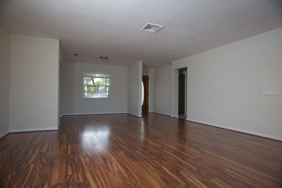 321 HARBOR DRIVE, INDIAN ROCKS BEACH, Florida 33785, 2 Bedrooms Bedrooms, 6 Rooms Rooms,3 BathroomsBathrooms,Residential,For sale,HARBOR,U7847227