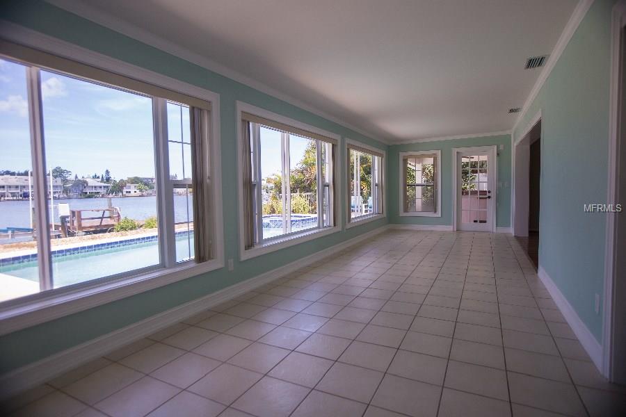 321 HARBOR DRIVE, INDIAN ROCKS BEACH, Florida 33785, 2 Bedrooms Bedrooms, 6 Rooms Rooms,3 BathroomsBathrooms,Residential,For sale,HARBOR,U7847227