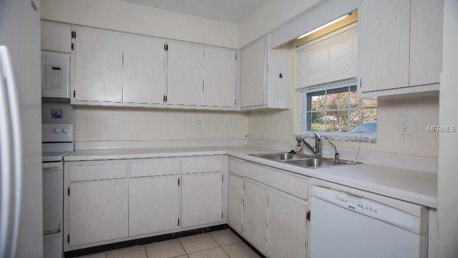 321 HARBOR DRIVE, INDIAN ROCKS BEACH, Florida 33785, 2 Bedrooms Bedrooms, 6 Rooms Rooms,3 BathroomsBathrooms,Residential,For sale,HARBOR,U7847227