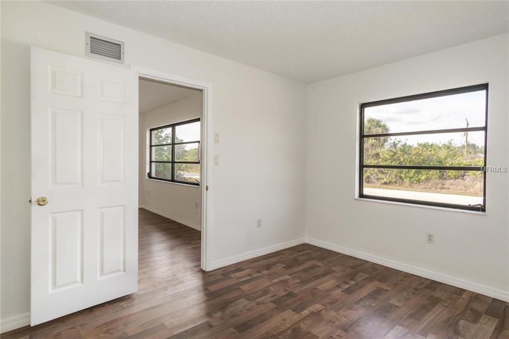 11151 GRAFTON AVENUE, ENGLEWOOD, Florida 34224, 3 Bedrooms Bedrooms, 3 Rooms Rooms,2 BathroomsBathrooms,Residential,For sale,GRAFTON,O5561672