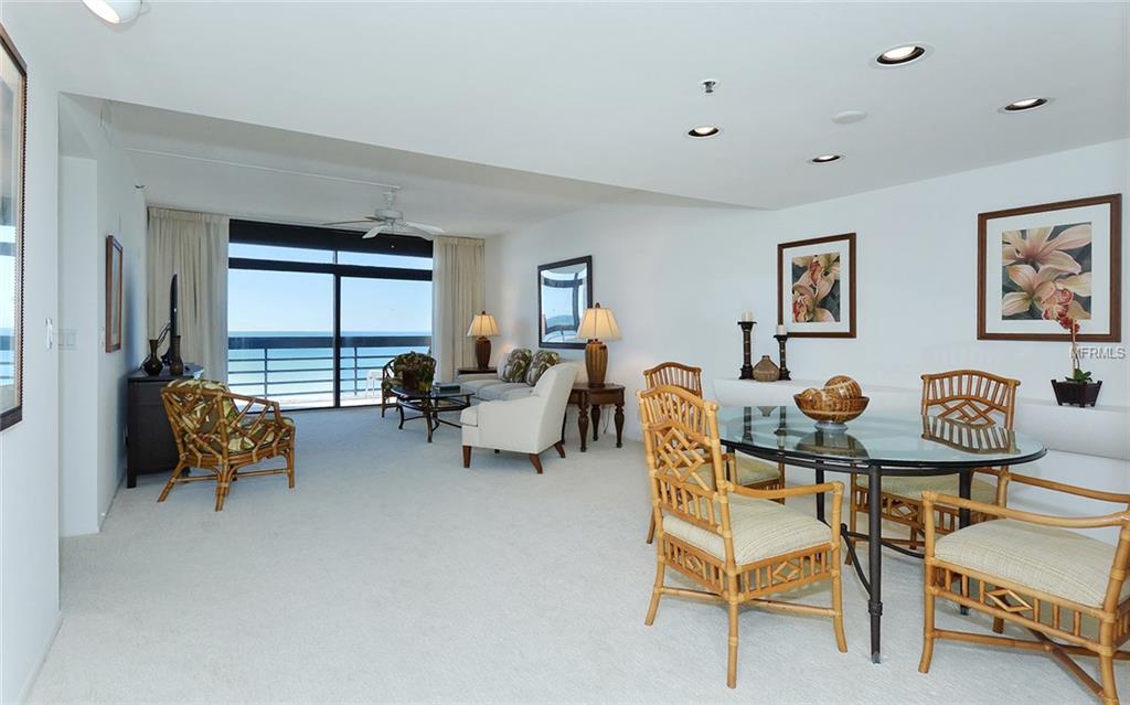 1045 GULF OF MEXICO DRIVE, LONGBOAT KEY, Florida 34228, 2 Bedrooms Bedrooms, 6 Rooms Rooms,2 BathroomsBathrooms,Residential,For sale,GULF OF MEXICO,A4203843