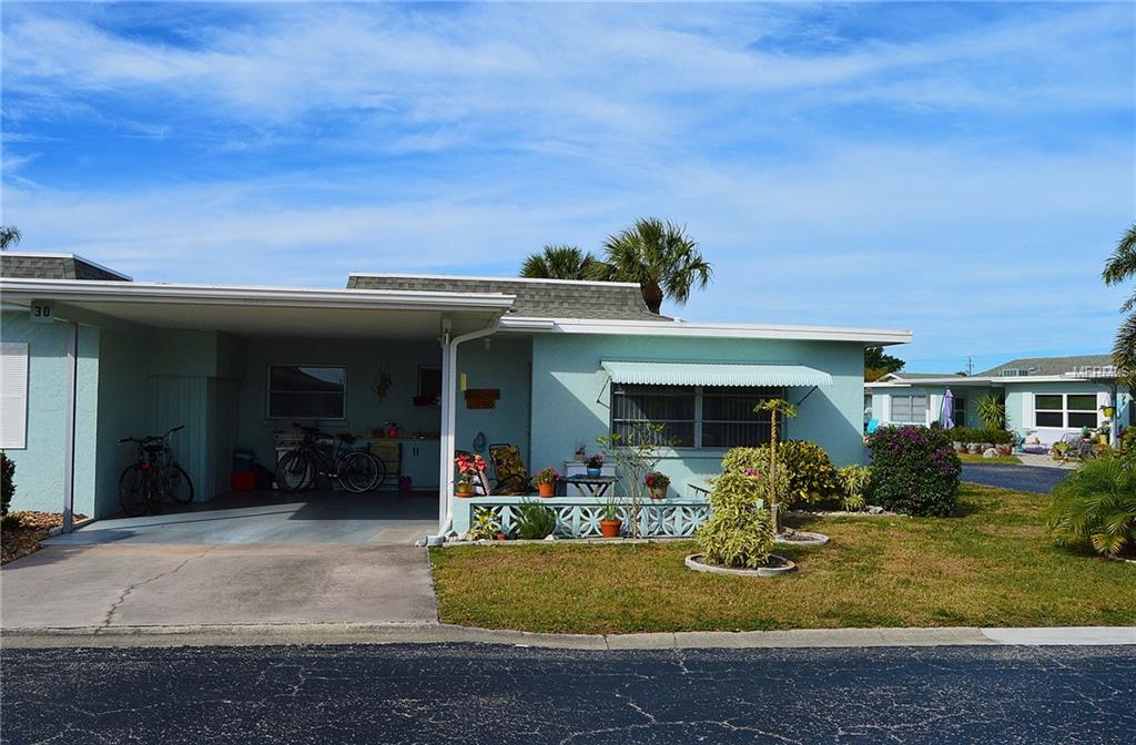 1022 BEACH MANOR CENTER, VENICE, Florida 34285, 2 Bedrooms Bedrooms, 5 Rooms Rooms,1 BathroomBathrooms,Residential,For sale,BEACH MANOR,N5916220