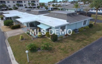 1022 BEACH MANOR CENTER, VENICE, Florida 34285, 2 Bedrooms Bedrooms, 5 Rooms Rooms,1 BathroomBathrooms,Residential,For sale,BEACH MANOR,N5916220