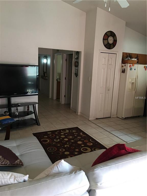 2049 N GRANDVIEW STREET, MOUNT DORA, Florida 32757, 3 Bedrooms Bedrooms, 5 Rooms Rooms,2 BathroomsBathrooms,Residential,For sale,GRANDVIEW,O5560293