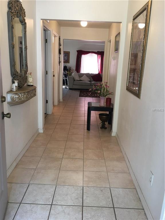 2049 N GRANDVIEW STREET, MOUNT DORA, Florida 32757, 3 Bedrooms Bedrooms, 5 Rooms Rooms,2 BathroomsBathrooms,Residential,For sale,GRANDVIEW,O5560293