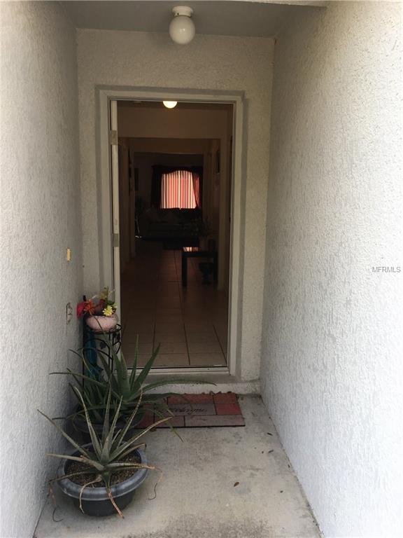 2049 N GRANDVIEW STREET, MOUNT DORA, Florida 32757, 3 Bedrooms Bedrooms, 5 Rooms Rooms,2 BathroomsBathrooms,Residential,For sale,GRANDVIEW,O5560293