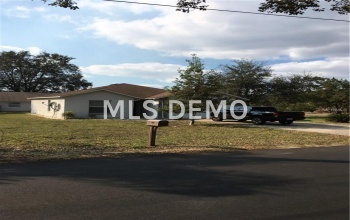 2049 N GRANDVIEW STREET, MOUNT DORA, Florida 32757, 3 Bedrooms Bedrooms, 5 Rooms Rooms,2 BathroomsBathrooms,Residential,For sale,GRANDVIEW,O5560293