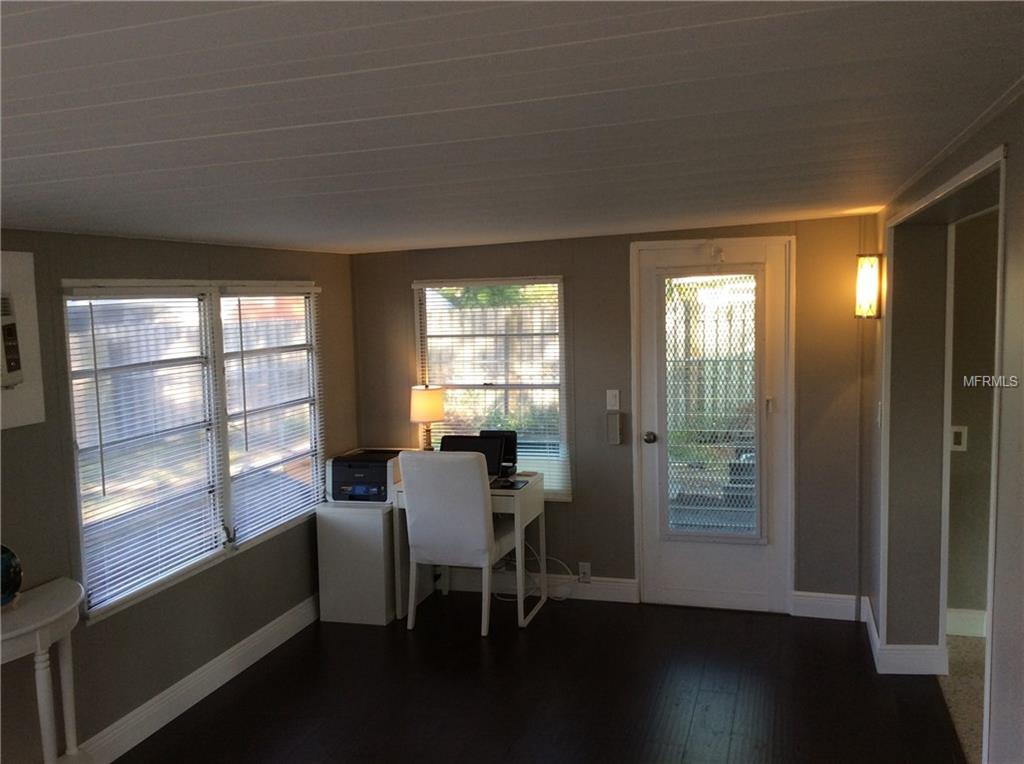 11715 81ST AVENUE N, SEMINOLE, Florida 33772, 2 Bedrooms Bedrooms, 6 Rooms Rooms,1 BathroomBathrooms,Residential,For sale,81ST,U7846833