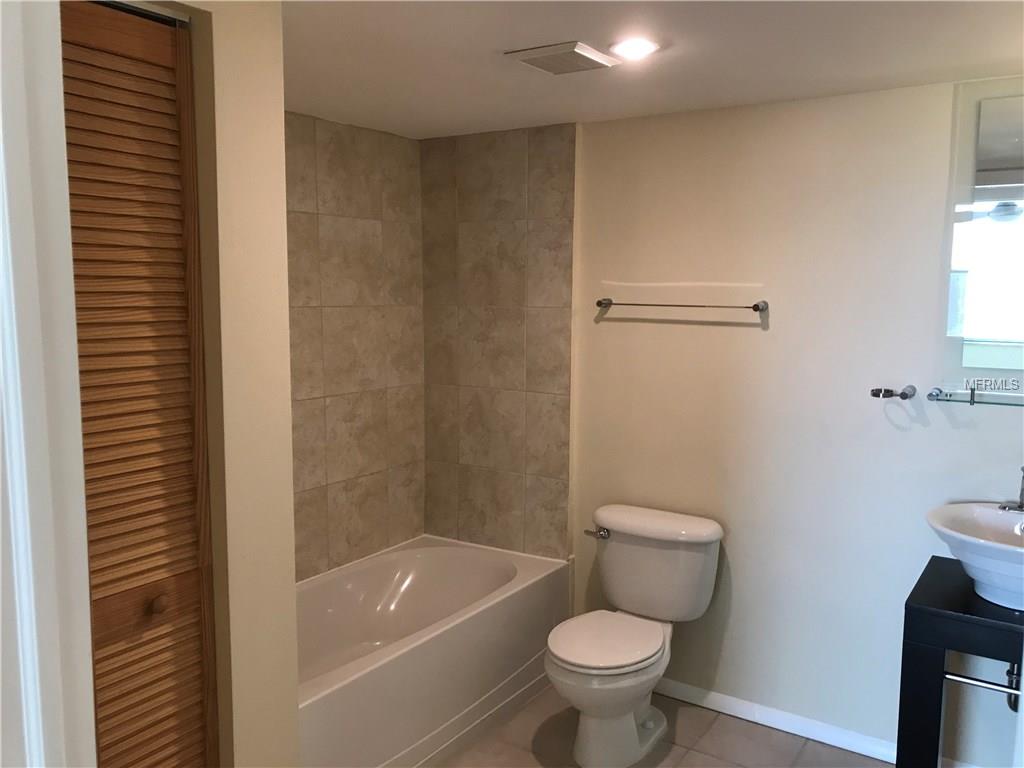 701 S MADISON AVENUE, CLEARWATER, Florida 33756, 2 Bedrooms Bedrooms, 4 Rooms Rooms,2 BathroomsBathrooms,Residential,For sale,MADISON,U7847428