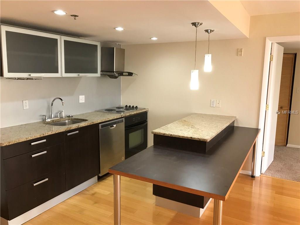 701 S MADISON AVENUE, CLEARWATER, Florida 33756, 2 Bedrooms Bedrooms, 4 Rooms Rooms,2 BathroomsBathrooms,Residential,For sale,MADISON,U7847428