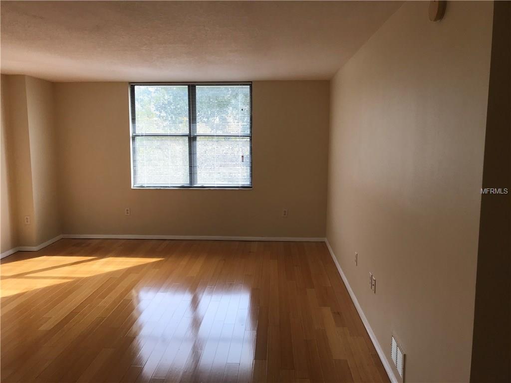 701 S MADISON AVENUE, CLEARWATER, Florida 33756, 2 Bedrooms Bedrooms, 4 Rooms Rooms,2 BathroomsBathrooms,Residential,For sale,MADISON,U7847428