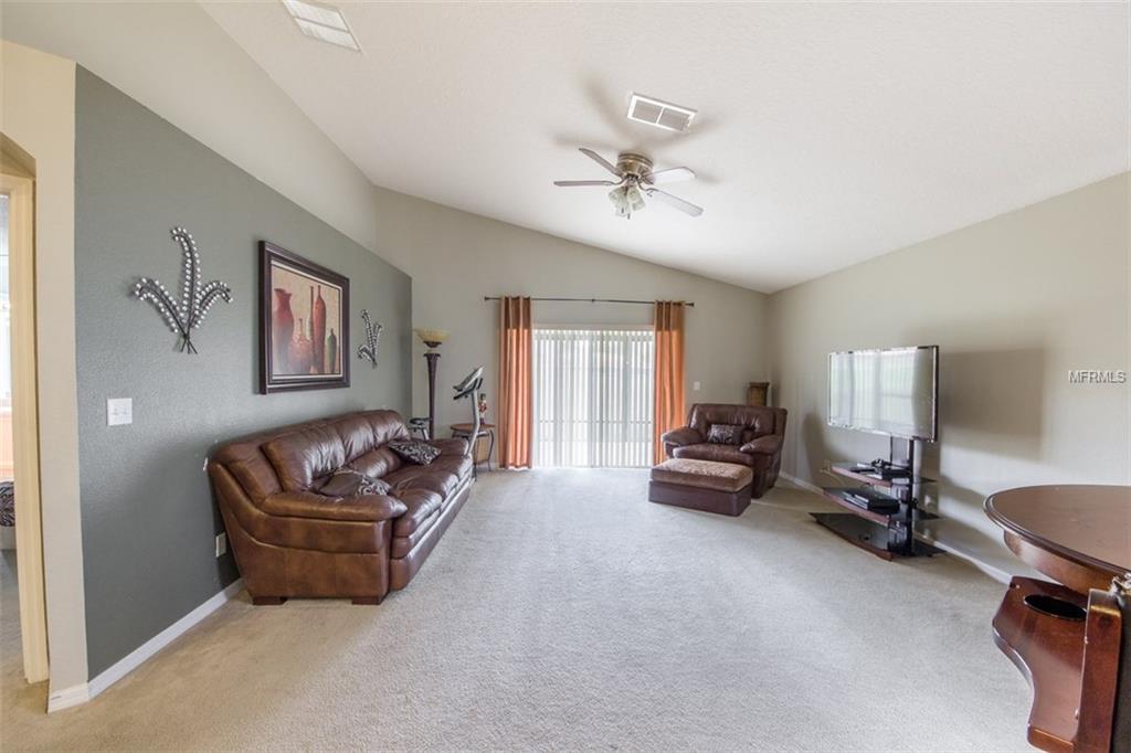 302 RED KITE DRIVE, GROVELAND, Florida 34736, 3 Bedrooms Bedrooms, 8 Rooms Rooms,2 BathroomsBathrooms,Residential,For sale,RED KITE,G4852785