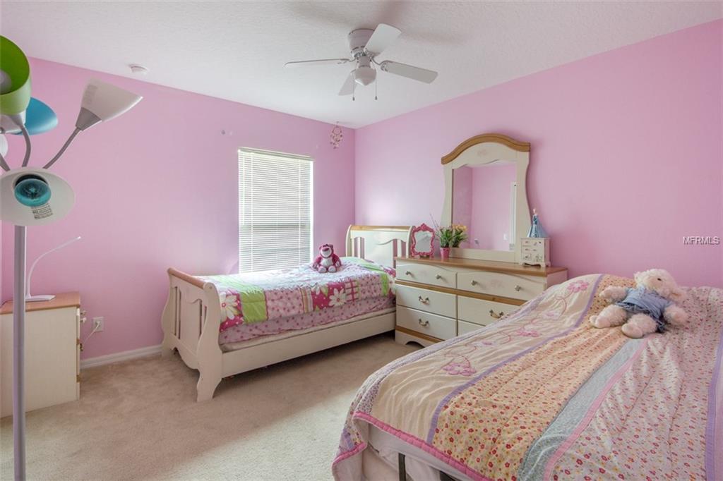 302 RED KITE DRIVE, GROVELAND, Florida 34736, 3 Bedrooms Bedrooms, 8 Rooms Rooms,2 BathroomsBathrooms,Residential,For sale,RED KITE,G4852785