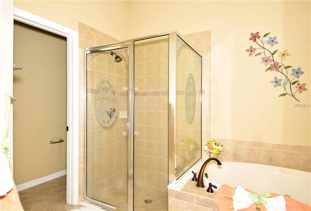 1628 EMERALD DUNES DRIVE, SUN CITY CENTER, Florida 33573, 3 Bedrooms Bedrooms, 9 Rooms Rooms,2 BathroomsBathrooms,Residential,For sale,EMERALD DUNES,T2871525