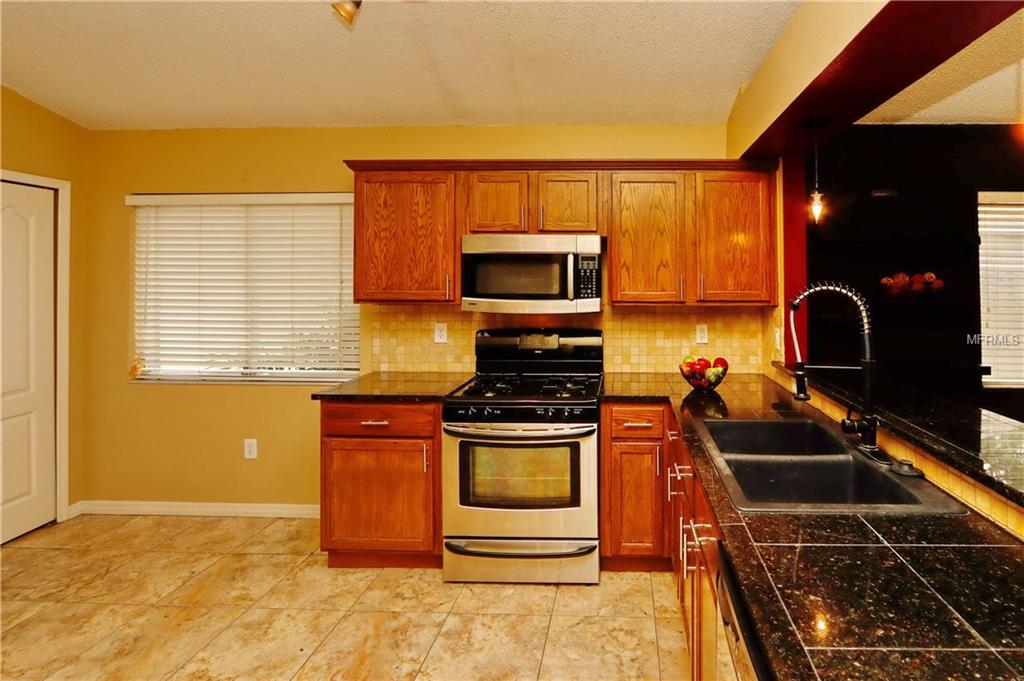 8509 BELLA WAY, TAMPA, Florida 33635, 3 Bedrooms Bedrooms, 6 Rooms Rooms,2 BathroomsBathrooms,Residential,For sale,BELLA,T2910538