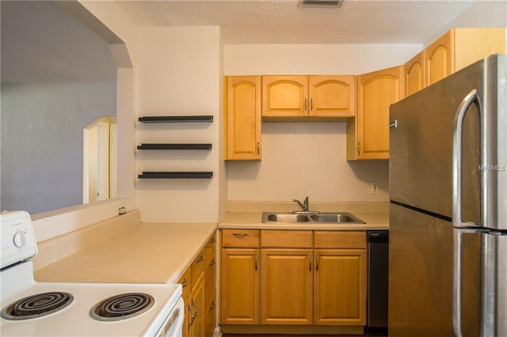 5222 S PURITAN AVENUE, TAMPA, Florida 33611, 3 Bedrooms Bedrooms, 6 Rooms Rooms,2 BathroomsBathrooms,Residential,For sale,PURITAN,T2919567