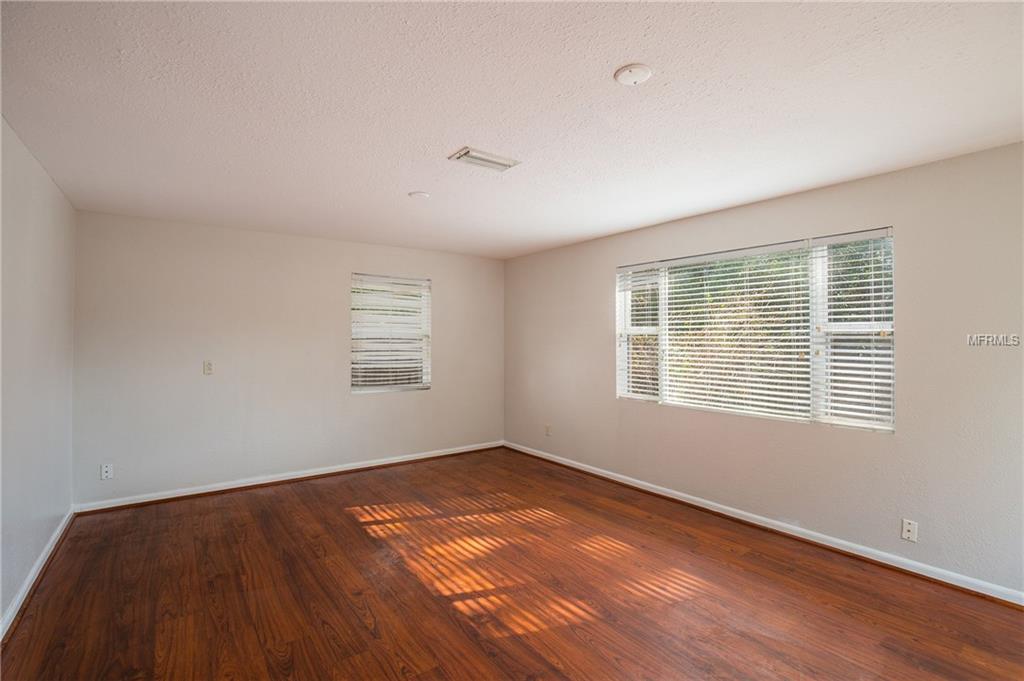 5222 S PURITAN AVENUE, TAMPA, Florida 33611, 3 Bedrooms Bedrooms, 6 Rooms Rooms,2 BathroomsBathrooms,Residential,For sale,PURITAN,T2919567