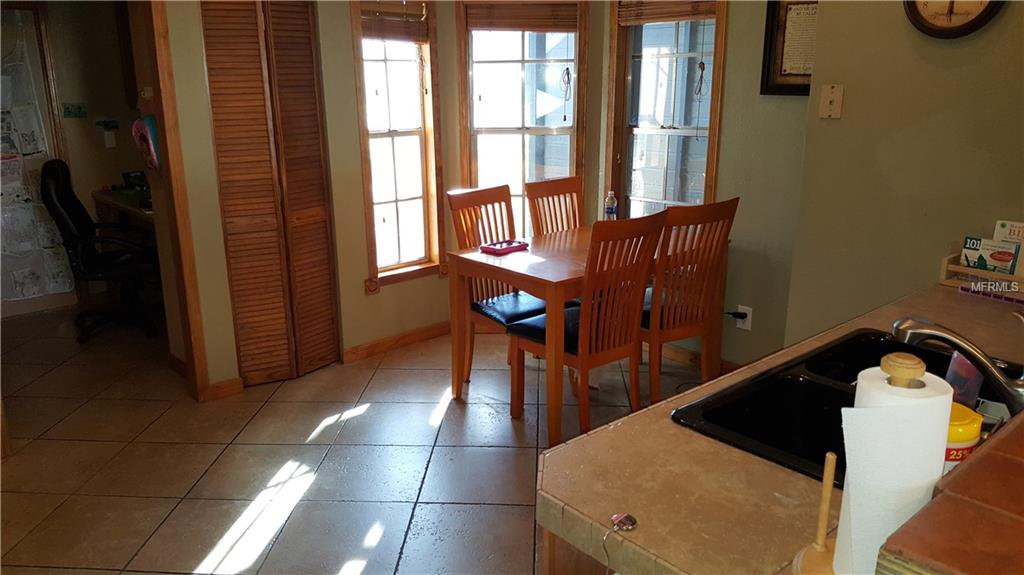 1090 SUNSHINE WAY SW, WINTER HAVEN, Florida 33880, 3 Bedrooms Bedrooms, 5 Rooms Rooms,2 BathroomsBathrooms,Residential,For sale,SUNSHINE,P4718512