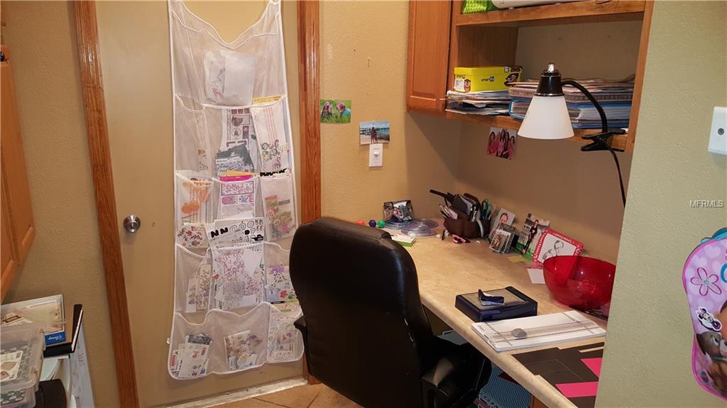 1090 SUNSHINE WAY SW, WINTER HAVEN, Florida 33880, 3 Bedrooms Bedrooms, 5 Rooms Rooms,2 BathroomsBathrooms,Residential,For sale,SUNSHINE,P4718512