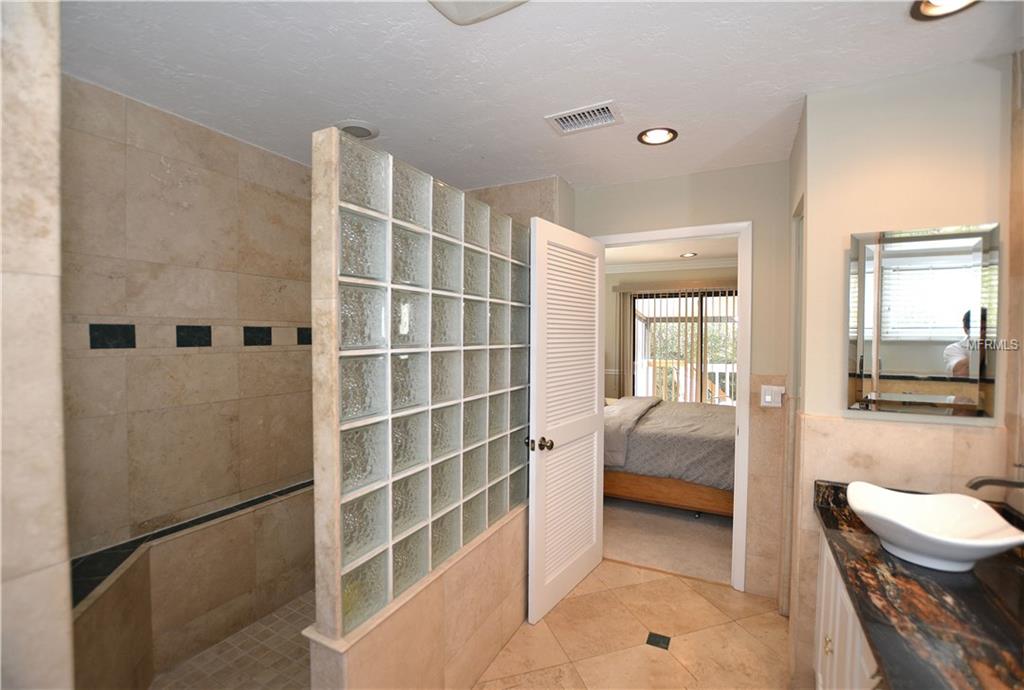 6541 CANARY STREET, SARASOTA, Florida 34241, 3 Bedrooms Bedrooms, 8 Rooms Rooms,2 BathroomsBathrooms,Residential,For sale,CANARY,A4206948