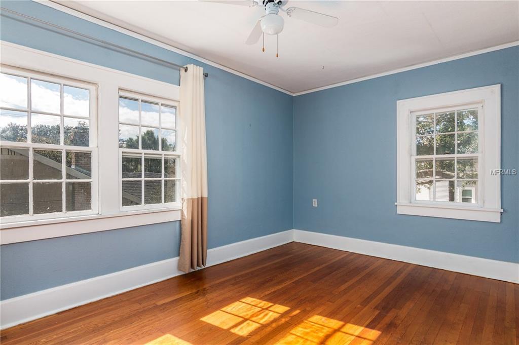 206 16TH AVENUE NE, ST PETERSBURG, Florida 33704, 4 Bedrooms Bedrooms, 3 Rooms Rooms,2 BathroomsBathrooms,Residential,For sale,16TH,U7844976