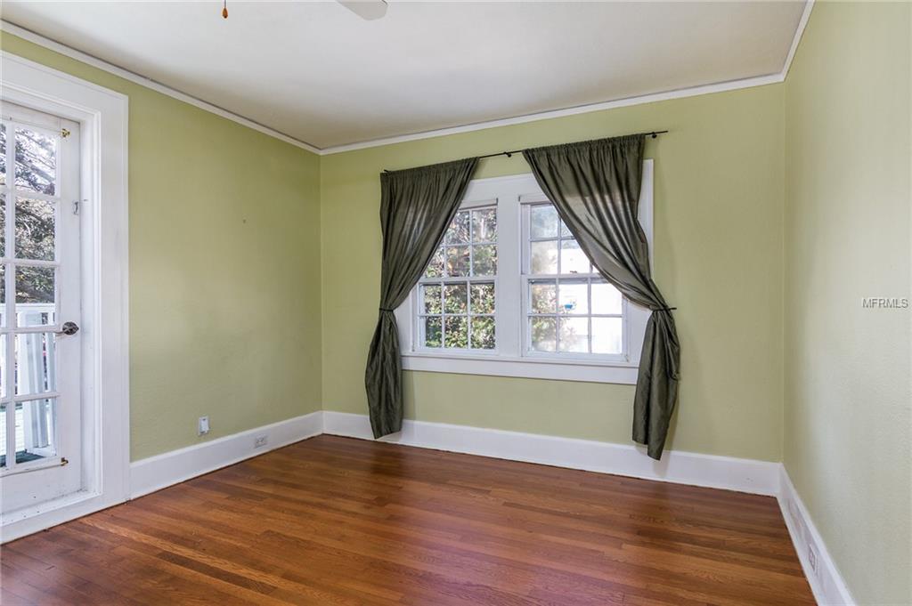 206 16TH AVENUE NE, ST PETERSBURG, Florida 33704, 4 Bedrooms Bedrooms, 3 Rooms Rooms,2 BathroomsBathrooms,Residential,For sale,16TH,U7844976