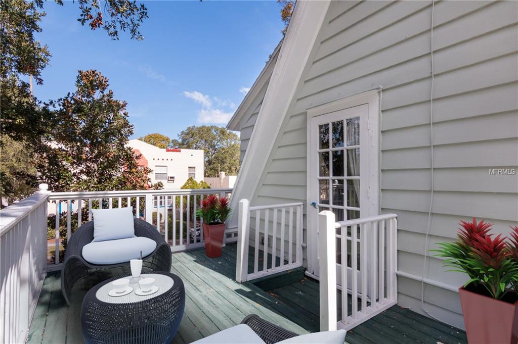 206 16TH AVENUE NE, ST PETERSBURG, Florida 33704, 4 Bedrooms Bedrooms, 3 Rooms Rooms,2 BathroomsBathrooms,Residential,For sale,16TH,U7844976